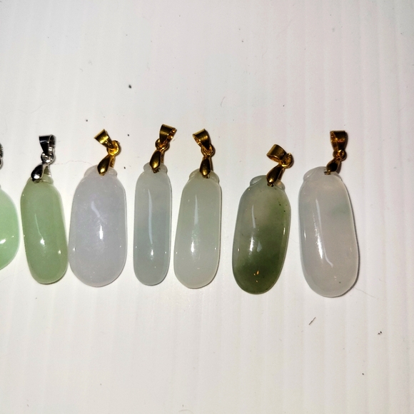 lot of 11 pieces of jade pendant charm for bracelet necklace phone bag charm - Picture 3 of 8